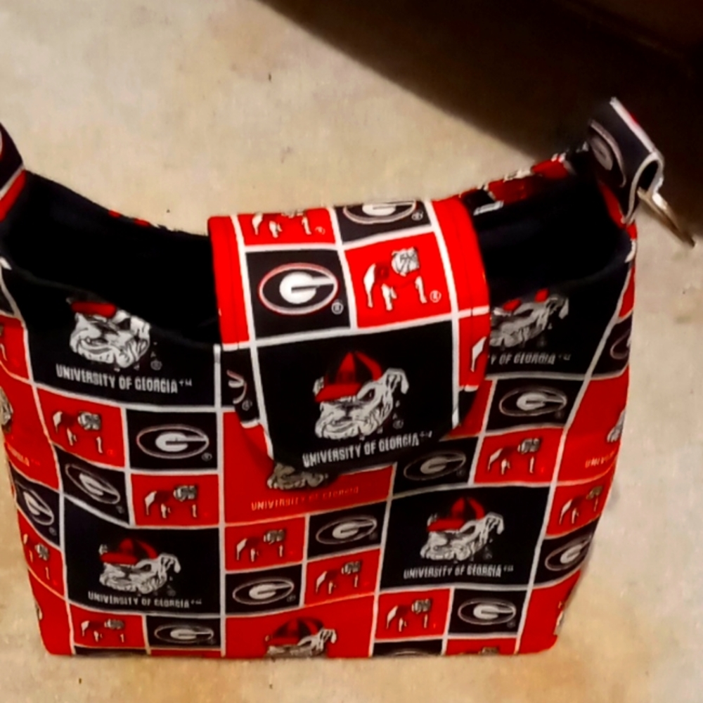 Bulldogs purse
